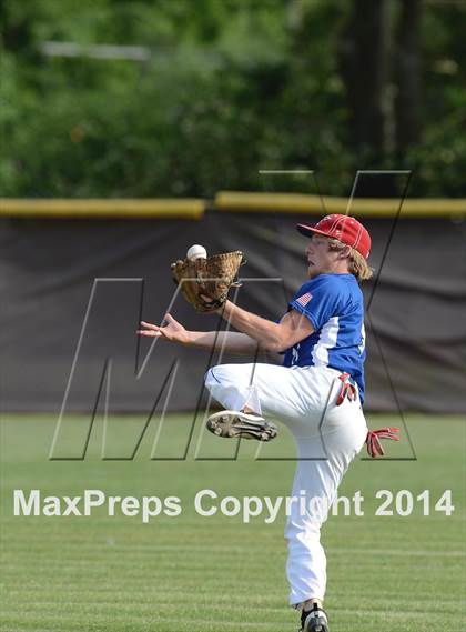 Thumbnail 2 in Caldwell Parish vs. White  (LHSAA 3A Bi-District Playoff) photogallery.
