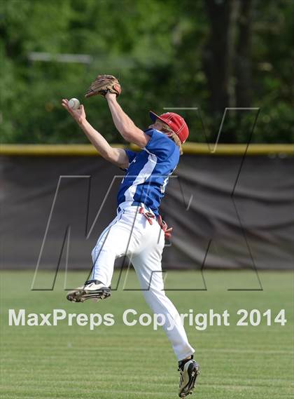 Thumbnail 3 in Caldwell Parish vs. White  (LHSAA 3A Bi-District Playoff) photogallery.