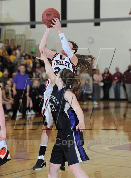 Thumbnail 1 in Ladysmith vs. Hurley (WIAA D4 Sectional Semi Final)  photogallery.