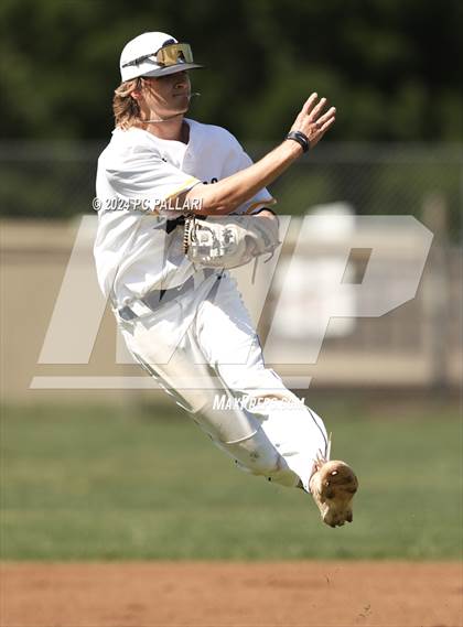 Thumbnail 1 in St. Mary's @ Oak Ridge (CIF SJS Divsion 1 Semifinals) photogallery.