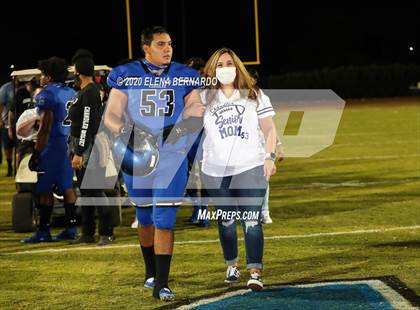 Thumbnail 2 in Chandler (Seniors) photogallery.
