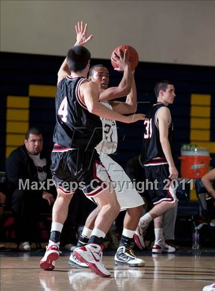 Thumbnail 2 in Glendora vs. Jurupa Hills (I Have a Dream Classic) photogallery.