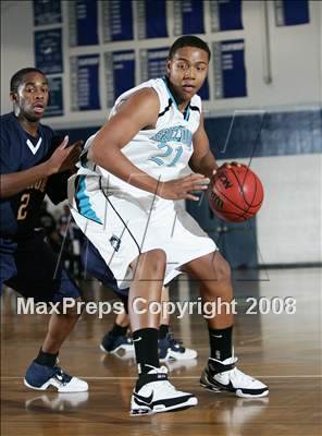 Thumbnail 1 in Elk Grove vs. Sheldon (Hoops for the Homeless Families Classic) photogallery.