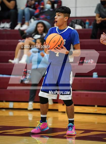 Thumbnail 1 in Eureka vs. Jackpot (NIAA 1A East Boys Semifinals) photogallery.