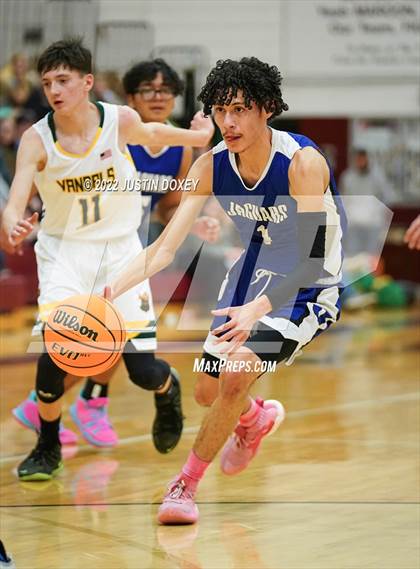 Thumbnail 3 in Eureka vs. Jackpot (NIAA 1A East Boys Semifinals) photogallery.