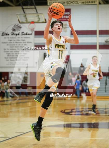 Thumbnail 2 in Eureka vs. Jackpot (NIAA 1A East Boys Semifinals) photogallery.