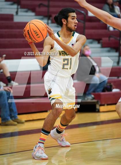Thumbnail 3 in Eureka vs. Jackpot (NIAA 1A East Boys Semifinals) photogallery.