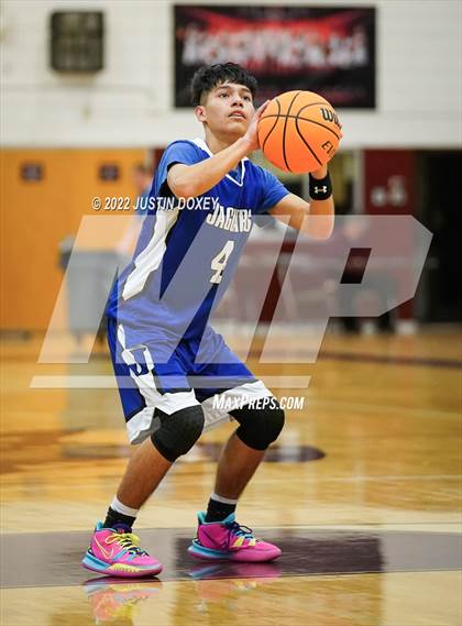 Thumbnail 2 in Eureka vs. Jackpot (NIAA 1A East Boys Semifinals) photogallery.