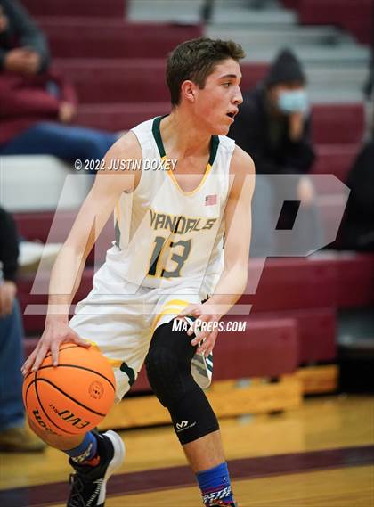 Thumbnail 1 in Eureka vs. Jackpot (NIAA 1A East Boys Semifinals) photogallery.