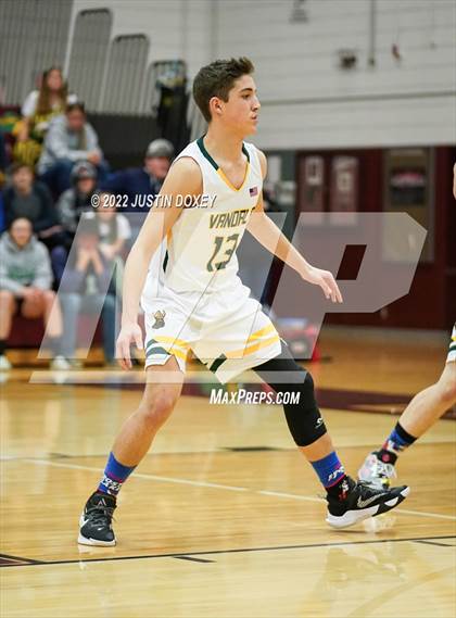 Thumbnail 3 in Eureka vs. Jackpot (NIAA 1A East Boys Semifinals) photogallery.