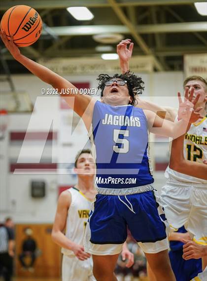 Thumbnail 1 in Eureka vs. Jackpot (NIAA 1A East Boys Semifinals) photogallery.