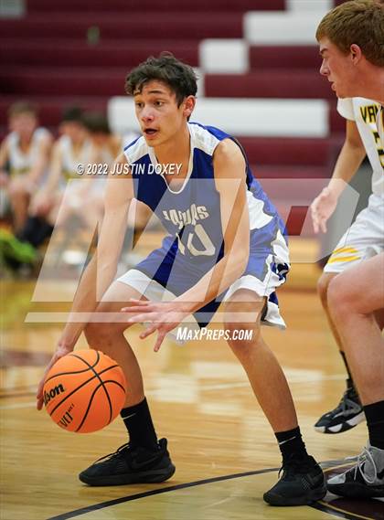 Thumbnail 3 in Eureka vs. Jackpot (NIAA 1A East Boys Semifinals) photogallery.