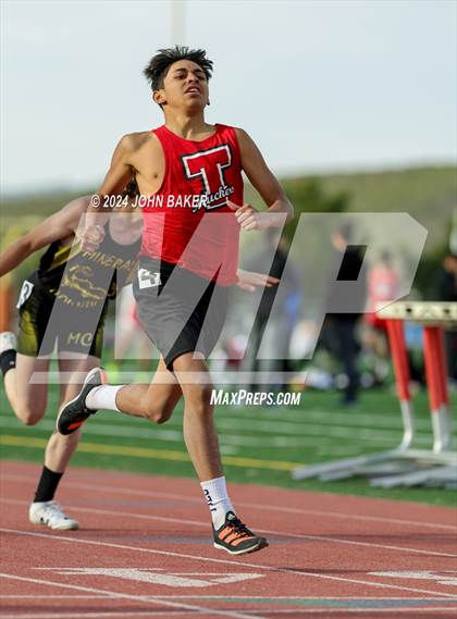 Thumbnail 3 in Fernley Invitational (400M) photogallery.