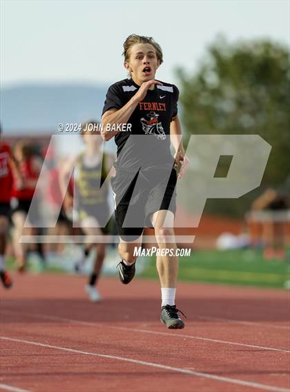 Thumbnail 1 in Fernley Invitational (400M) photogallery.