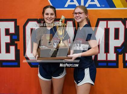 Thumbnail 3 in AIA D1/D2 Badminton Team Awards photogallery.