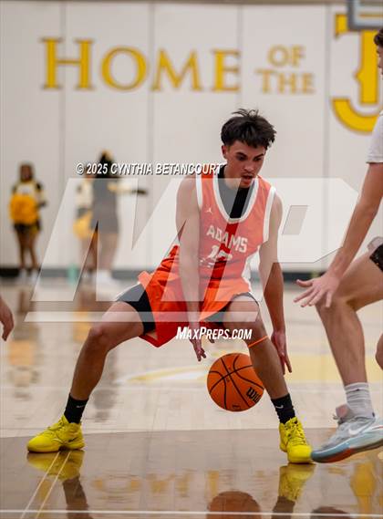 Thumbnail 3 in Thomas Jefferson vs Adams City photogallery.