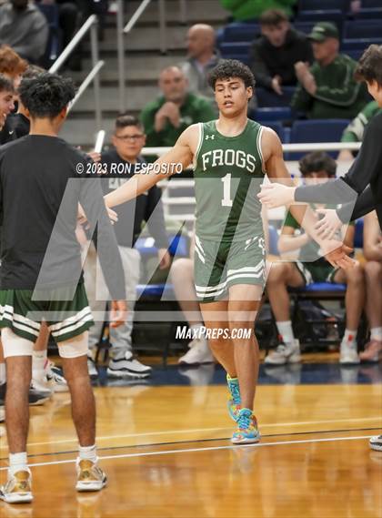 Thumbnail 2 in Malverne vs Carle Place (NYSPHSAA Section 8 Class B Final) photogallery.