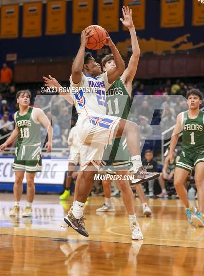 Thumbnail 2 in Malverne vs Carle Place (NYSPHSAA Section 8 Class B Final) photogallery.
