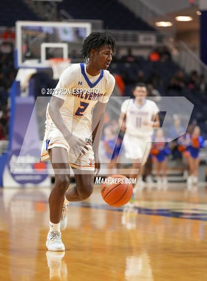 Thumbnail 1 in Malverne vs Carle Place (NYSPHSAA Section 8 Class B Final) photogallery.