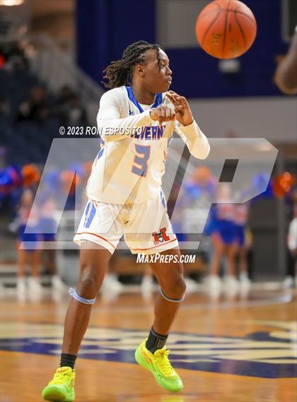 Thumbnail 2 in Malverne vs Carle Place (NYSPHSAA Section 8 Class B Final) photogallery.