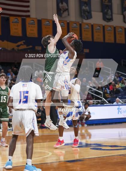 Thumbnail 3 in Malverne vs Carle Place (NYSPHSAA Section 8 Class B Final) photogallery.