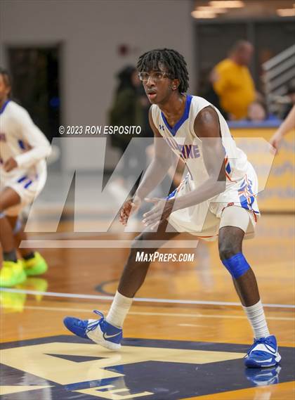 Thumbnail 2 in Malverne vs Carle Place (NYSPHSAA Section 8 Class B Final) photogallery.
