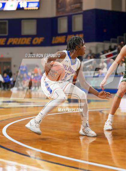 Thumbnail 1 in Malverne vs Carle Place (NYSPHSAA Section 8 Class B Final) photogallery.