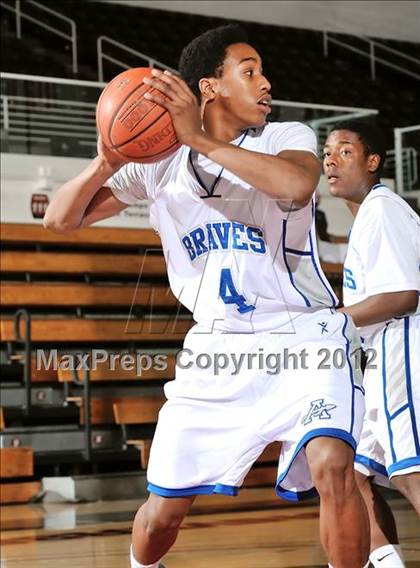 Thumbnail 3 in Alta Loma vs. Flintridge Prep (So Cal Shootout) photogallery.