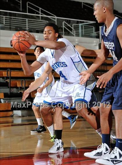 Thumbnail 3 in Alta Loma vs. Flintridge Prep (So Cal Shootout) photogallery.
