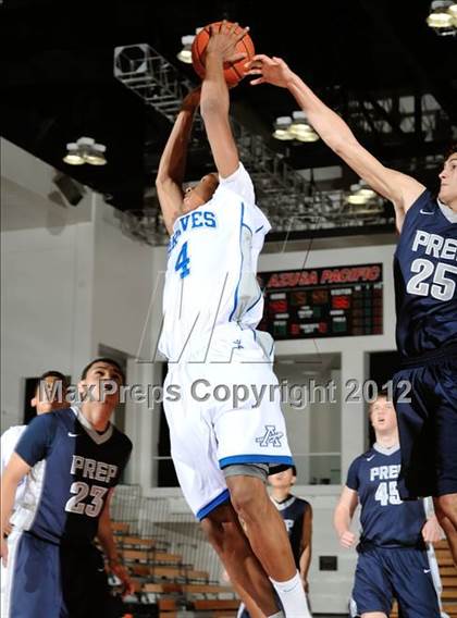 Thumbnail 2 in Alta Loma vs. Flintridge Prep (So Cal Shootout) photogallery.
