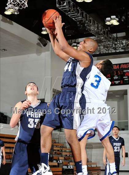 Thumbnail 2 in Alta Loma vs. Flintridge Prep (So Cal Shootout) photogallery.