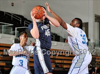 Thumbnail 3 in Alta Loma vs. Flintridge Prep (So Cal Shootout) photogallery.