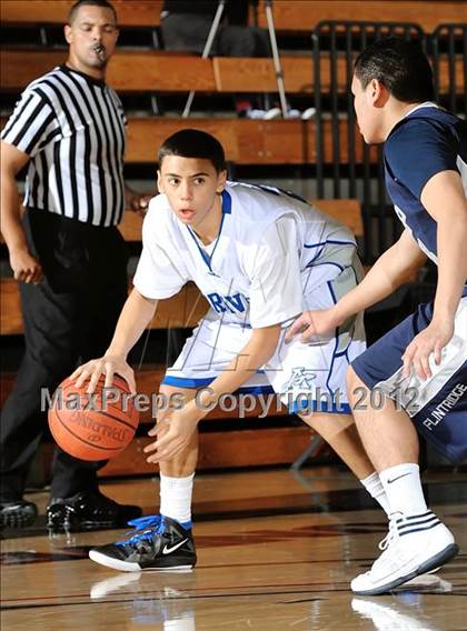 Thumbnail 3 in Alta Loma vs. Flintridge Prep (So Cal Shootout) photogallery.