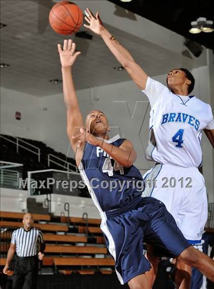 Thumbnail 3 in Alta Loma vs. Flintridge Prep (So Cal Shootout) photogallery.