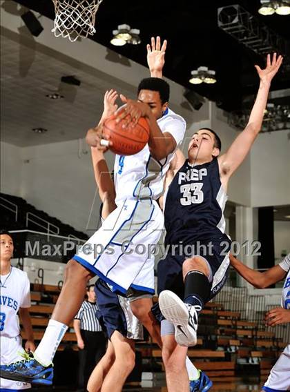 Thumbnail 2 in Alta Loma vs. Flintridge Prep (So Cal Shootout) photogallery.