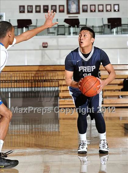 Thumbnail 2 in Alta Loma vs. Flintridge Prep (So Cal Shootout) photogallery.