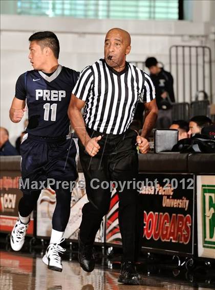 Thumbnail 3 in Alta Loma vs. Flintridge Prep (So Cal Shootout) photogallery.