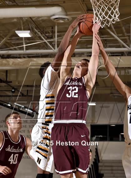 Thumbnail 1 in JW North vs. Mercer Island (MaxPreps Holiday Classic) photogallery.