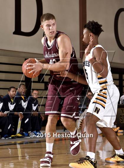 Thumbnail 1 in JW North vs. Mercer Island (MaxPreps Holiday Classic) photogallery.