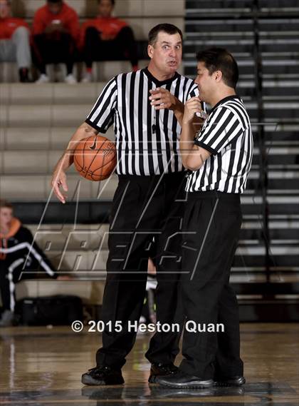 Thumbnail 1 in JW North vs. Mercer Island (MaxPreps Holiday Classic) photogallery.