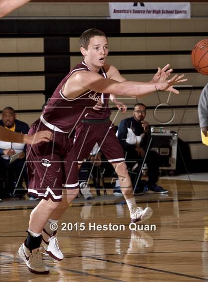 Thumbnail 1 in JW North vs. Mercer Island (MaxPreps Holiday Classic) photogallery.