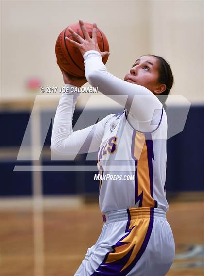 Thumbnail 3 in Coronado vs Brackenridge (SAISD Invitational) photogallery.