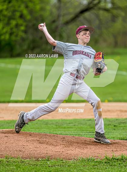 Thumbnail 3 in Oriskany @ New York Mills photogallery.