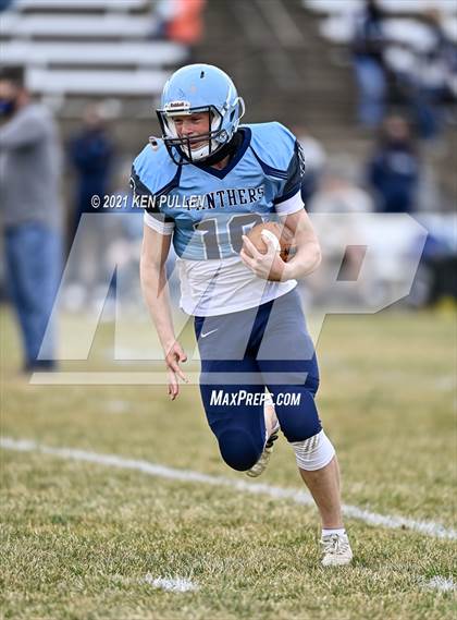 Thumbnail 2 in Bath County vs. Page County photogallery.
