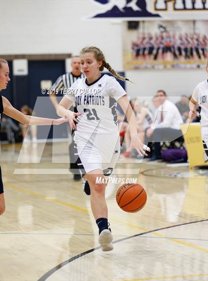 Thumbnail 3 in Timpanogos vs. American Heritage (South Mountain Holiday Classic) photogallery.