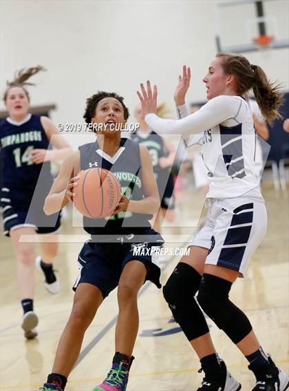 Thumbnail 2 in Timpanogos vs. American Heritage (South Mountain Holiday Classic) photogallery.