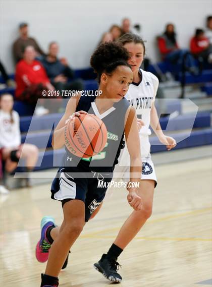 Thumbnail 1 in Timpanogos vs. American Heritage (South Mountain Holiday Classic) photogallery.