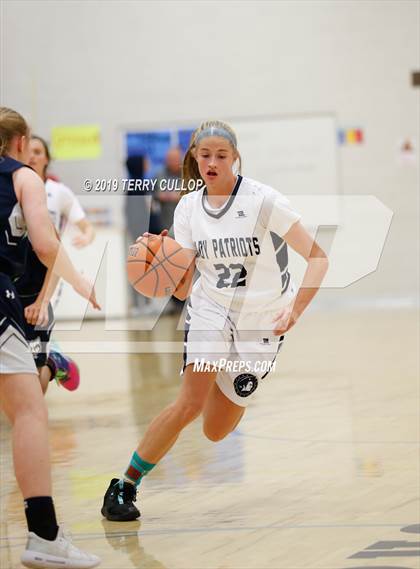 Thumbnail 2 in Timpanogos vs. American Heritage (South Mountain Holiday Classic) photogallery.
