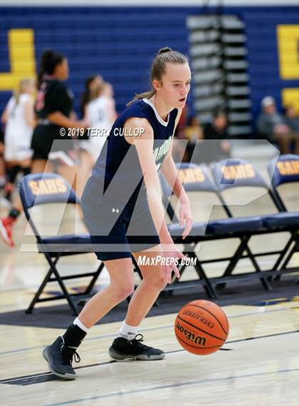 Thumbnail 3 in Timpanogos vs. American Heritage (South Mountain Holiday Classic) photogallery.