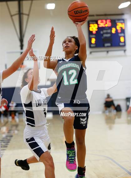Thumbnail 3 in Timpanogos vs. American Heritage (South Mountain Holiday Classic) photogallery.